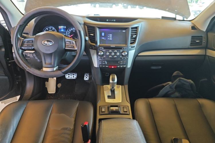 Used Subaru Outback 2014 2.5i Yashang Sport Edition Center Console