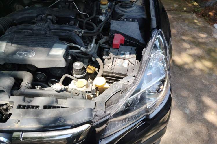 Used Subaru Outback 2014 2.5i Yashang Sport Edition Engine Bay Left