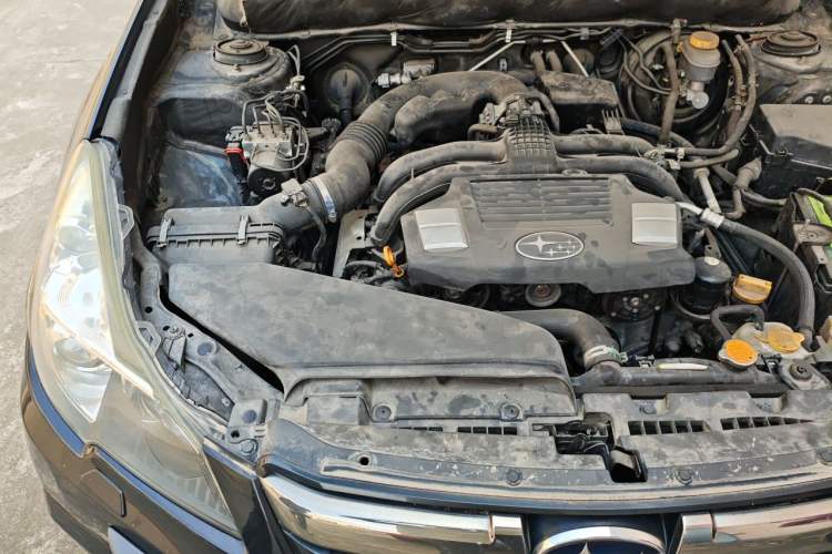 Used Subaru Outback 2014 2.5i Yashang Sport Edition Engine Bay Right