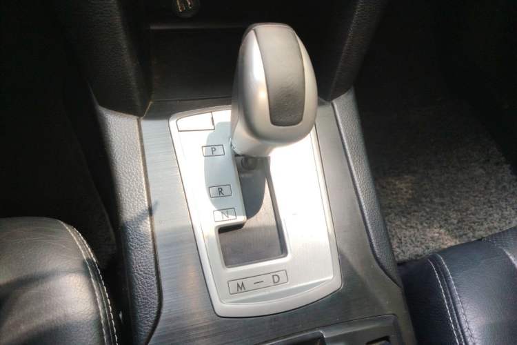 Used Subaru Outback 2014 2.5i Yashang Sport Edition Gear Lever