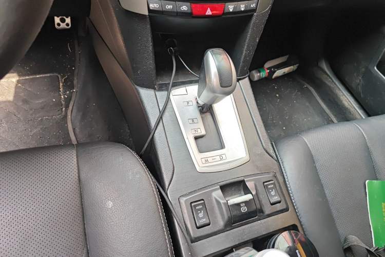 Used Subaru Outback 2014 2.5i Yashang Sport Edition Gear Lever