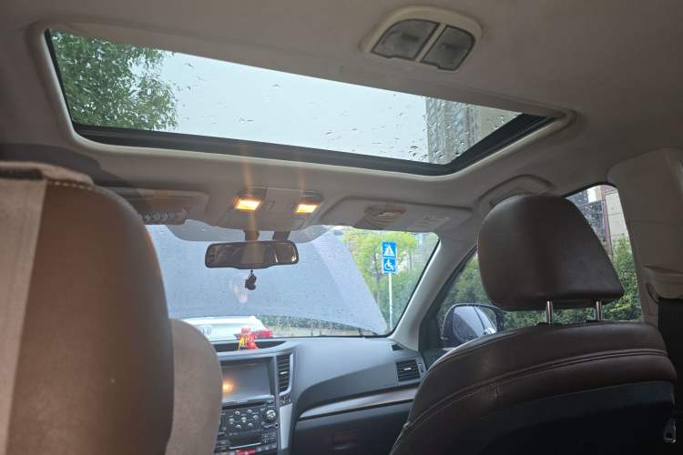 Used Subaru Outback 2014 2.5i Yashang Smart Edition Headliner