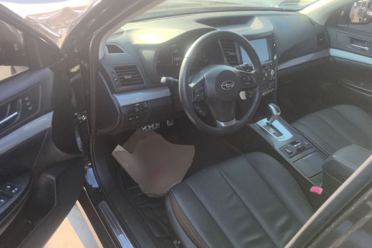 Used Subaru Outback 2014 2.5i Yashang Sport Edition Interior 3