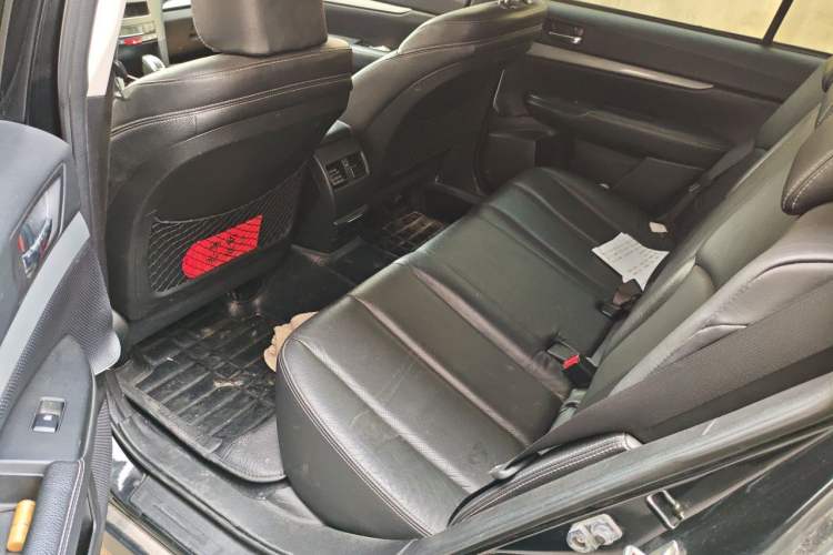 Used Subaru Outback 2014 2.5i Yashang Sport Edition Left Rear Seat