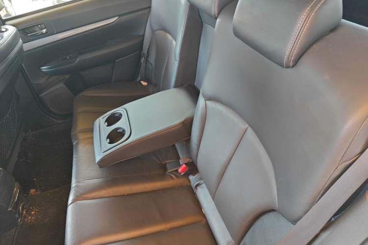 Used Subaru Outback 2014 2.5i Yashang Sport Edition Left Rear Seat