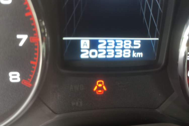 Used Subaru Outback 2014 2.5i Yashang Sport Edition Odometer Close Up