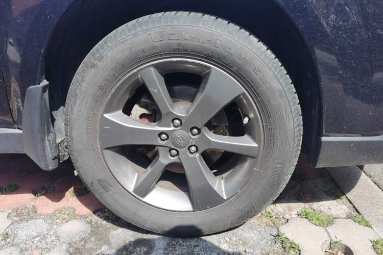 Used Subaru Outback 2014 2.5i Yashang Smart Edition Right Front Wheel Hub