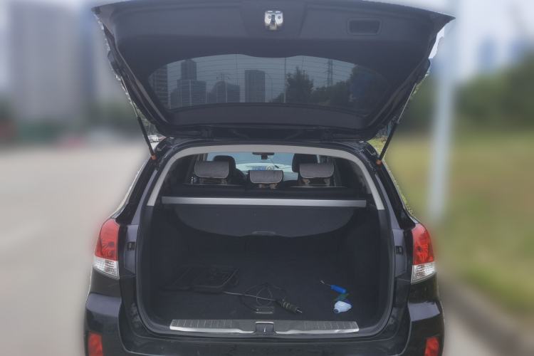Used Subaru Outback 2014 2.5i Yashang Sport Edition Trunk