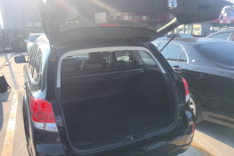 Used Subaru Outback 2014 2.5i Yashang Sport Edition Trunk