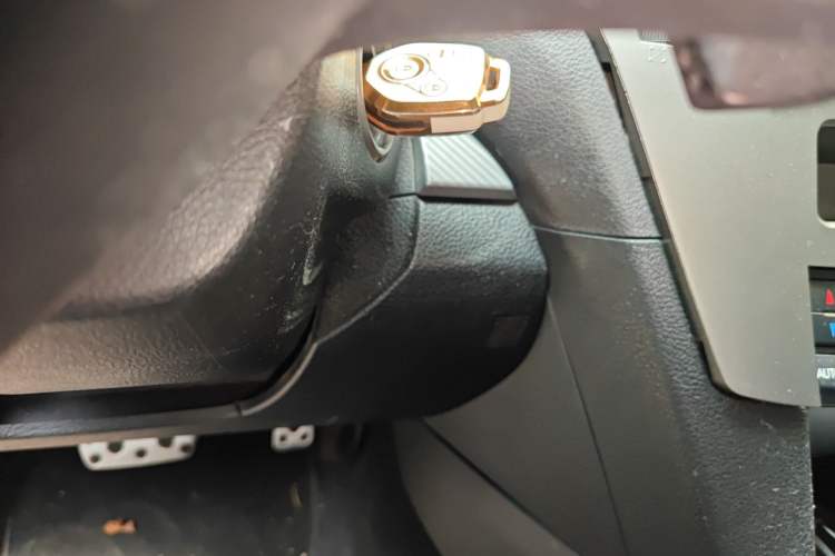 Used Subaru Outback 2014 2.5i Yashang Sport Edition Vehicle Key
