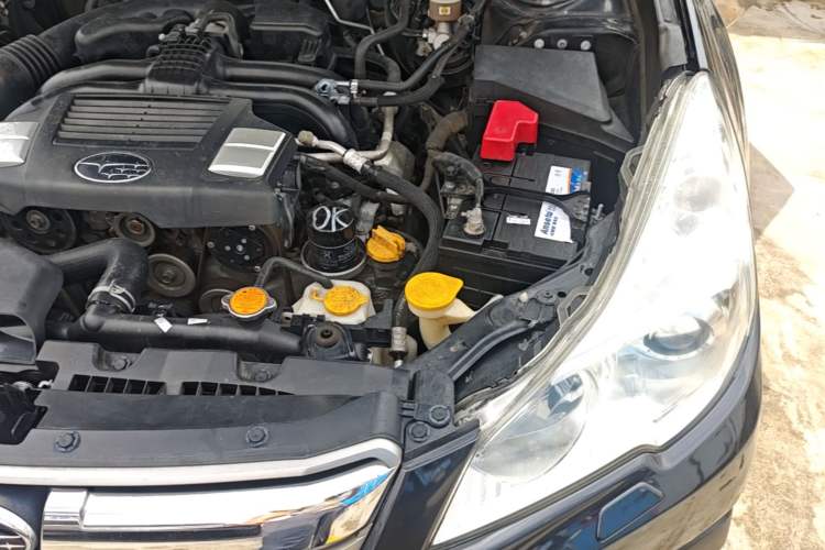 Used Subaru Outback 2014 2.5i Yashang Smart Edition Engine Bay Left