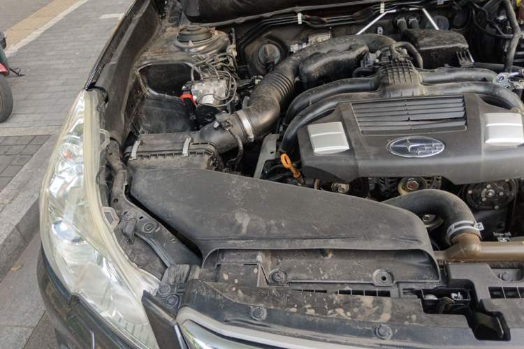 Used Subaru Outback 2014 2.5i Yashang Elite Edition Engine Bay Right