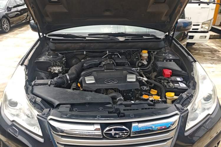Used Subaru Outback 2014 2.5i Yashang Smart Edition Engine Bay