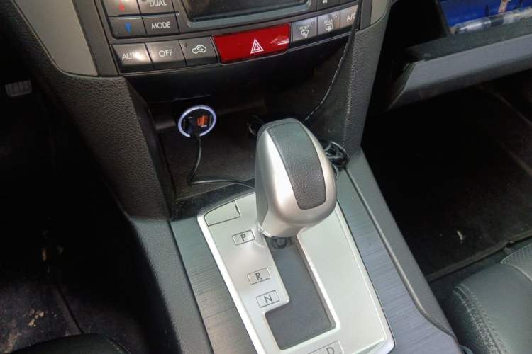 Used Subaru Outback 2014 2.5i Yashang Elite Edition Gear Lever