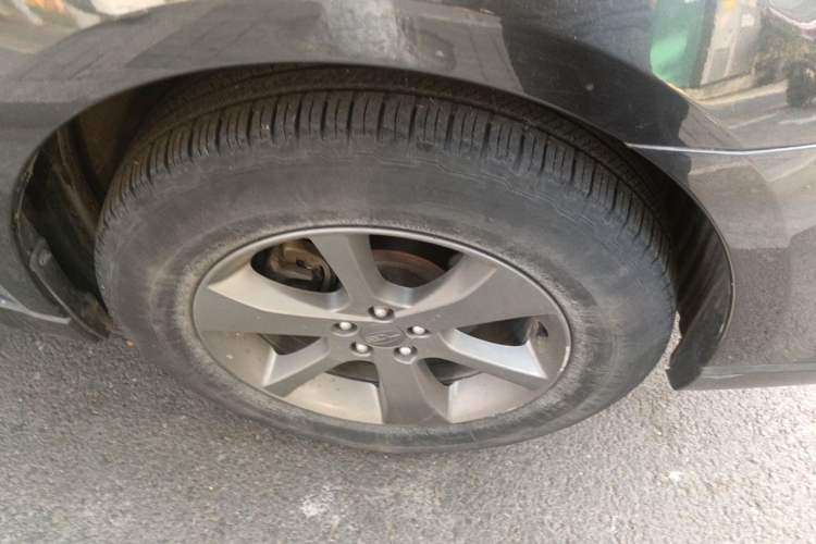 Used Subaru Outback 2014 2.5i Yashang Elite Edition Right Front Wheel Hub