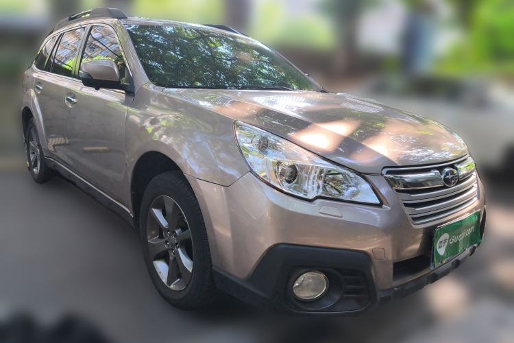 Used Subaru Outback 2014 2.5i Yashang Elite Edition Front Right 45 Deg