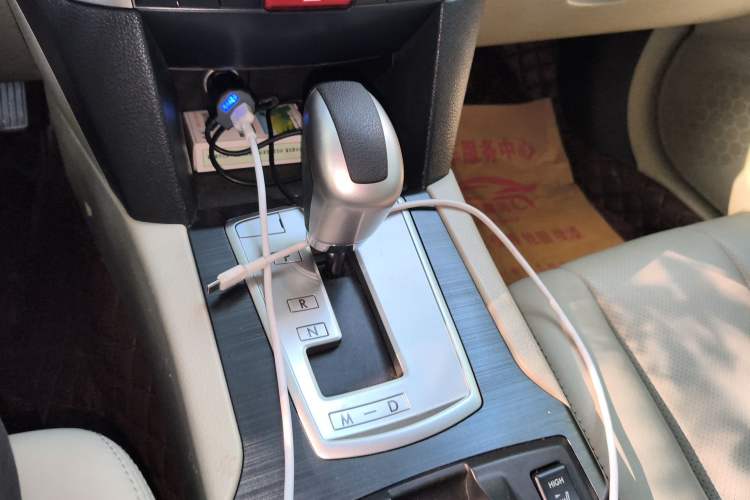 Used Subaru Outback 2014 2.5i Yashang Elite Edition Gear Lever