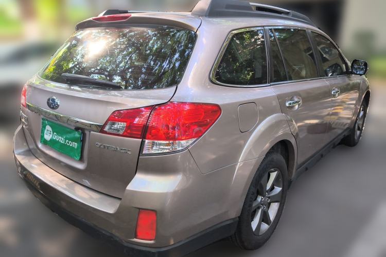 Used Subaru Outback 2014 2.5i Yashang Elite Edition Rear Right 45 Deg