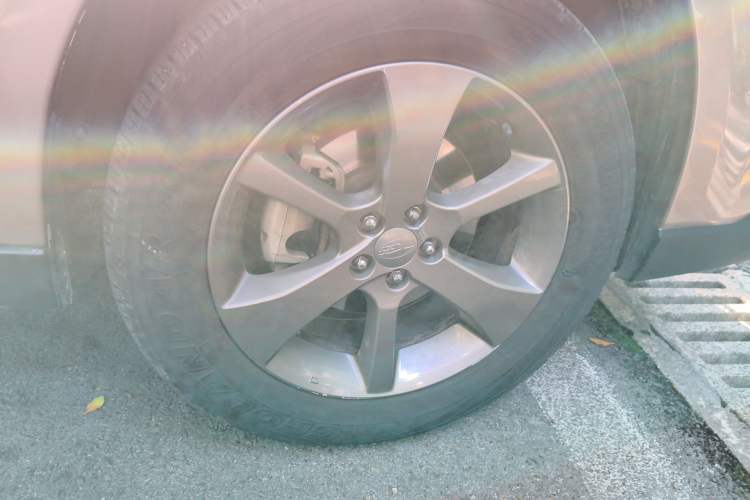 Used Subaru Outback 2014 2.5i Yashang Elite Edition Right Front Wheel Hub