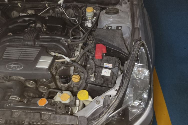 Used Subaru Outback 2014 2.5i Yashang Sport Edition Engine Bay Left