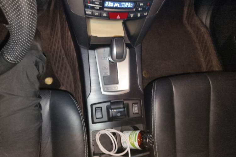 Used Subaru Outback 2014 2.5i Yashang Sport Edition Gear Lever