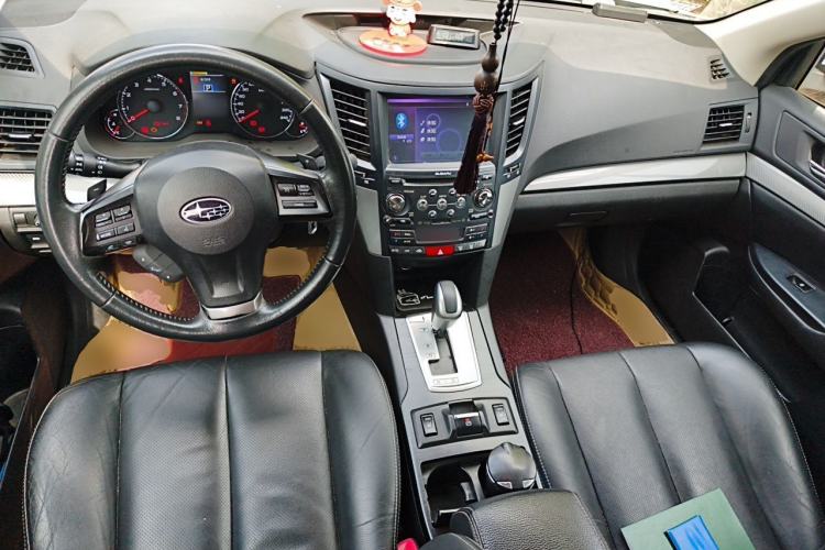 Used Subaru Outback 2014 2.5i Yashang Sport Edition Center Console