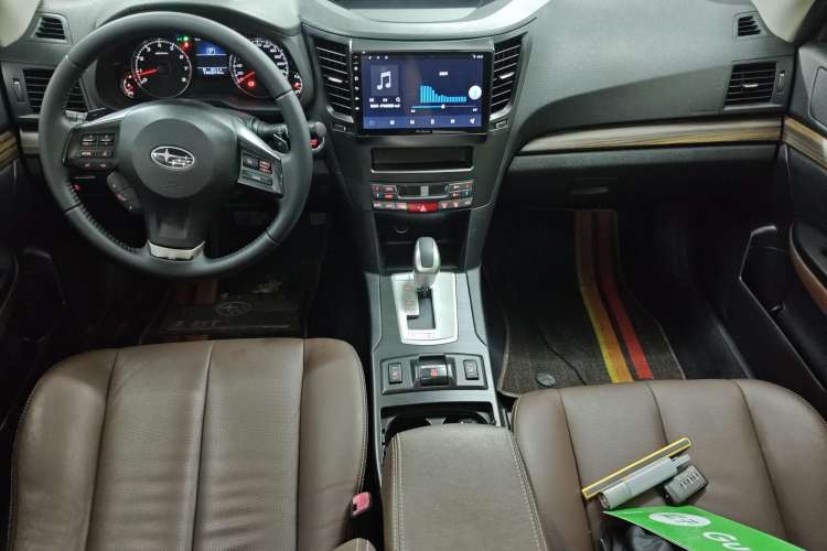 Used Subaru Outback 2014 2.5i Yashang Smart Edition Center Console