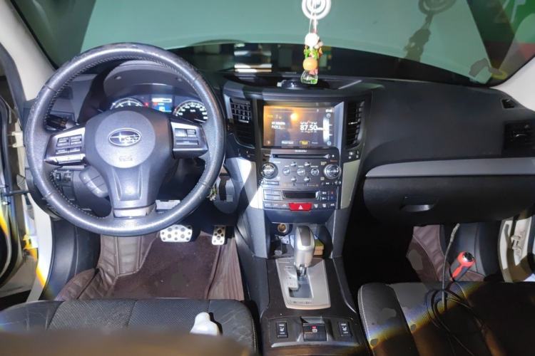 Used Subaru Outback 2014 2.5i Yashang Sport Edition Center Console