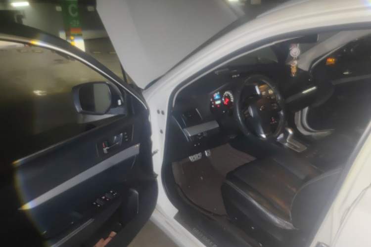 Used Subaru Outback 2014 2.5i Yashang Sport Edition Driver Seat
