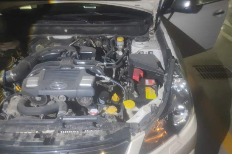 Used Subaru Outback 2014 2.5i Yashang Sport Edition Engine Bay Left