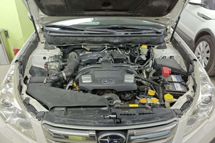 Used Subaru Outback 2014 2.5i Yashang Smart Edition Engine Bay