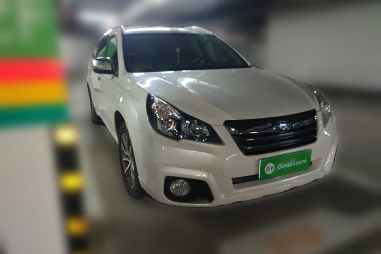 Used Subaru Outback 2014 2.5i Yashang Sport Edition Front Right 45 Deg