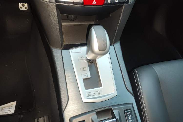 Used Subaru Outback 2014 2.5i Yashang Sport Edition Gear Lever