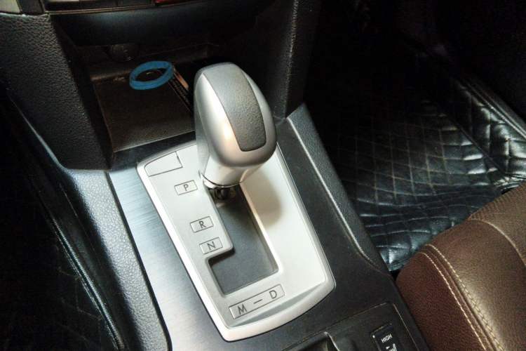 Used Subaru Outback 2014 2.5i Yashang Smart Edition Gear Lever