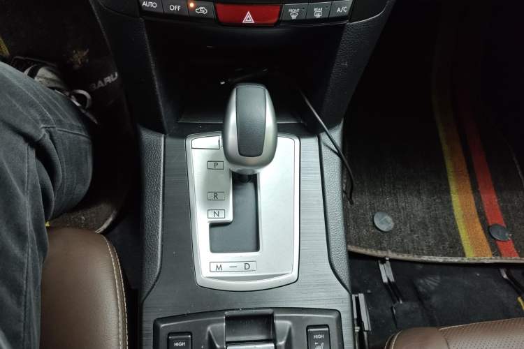 Used Subaru Outback 2014 2.5i Yashang Smart Edition Gear Lever