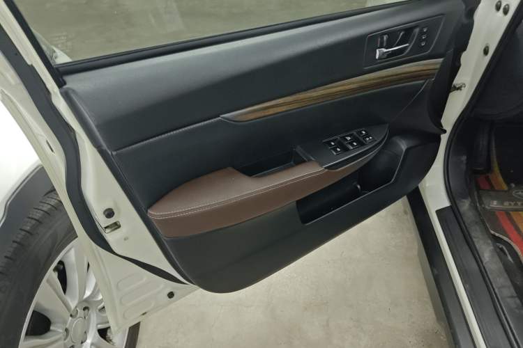 Used Subaru Outback 2014 2.5i Yashang Smart Edition Left Front Door Interior