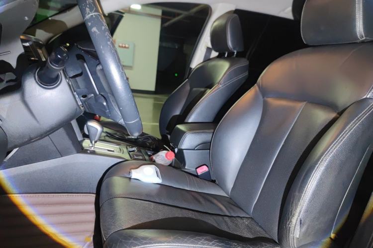 Used Subaru Outback 2014 2.5i Yashang Sport Edition Left Front Seat