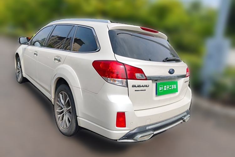Used Subaru Outback 2014 2.5i Yashang Sport Edition Rear Left 45 Deg