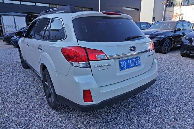 Used Subaru Outback 2014 2.5i Yashang Smart Edition Rear Left 45 Deg