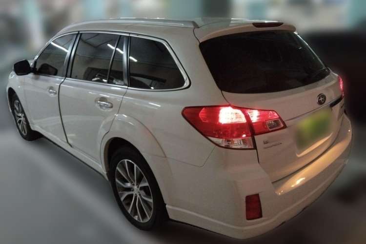 Used Subaru Outback 2014 2.5i Yashang Sport Edition Rear Left 45 Deg