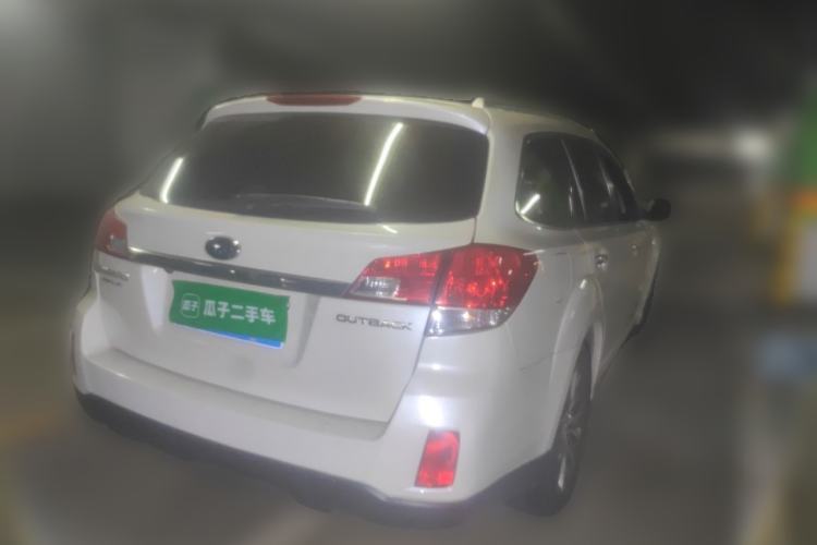 Used Subaru Outback 2014 2.5i Yashang Sport Edition Rear Right 45 Deg