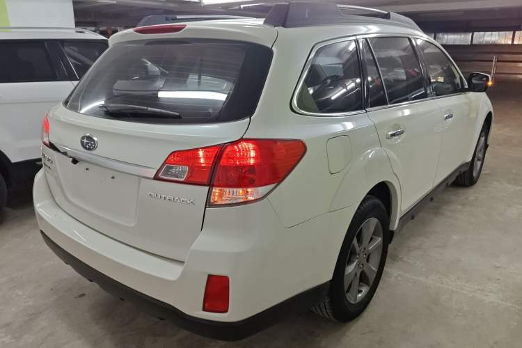Used Subaru Outback 2014 2.5i Yashang Smart Edition Rear Right 45 Deg