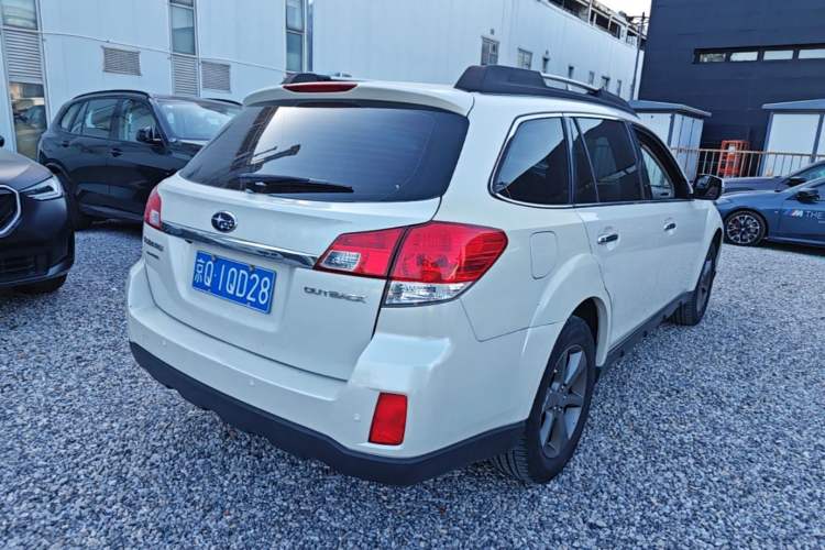 Used Subaru Outback 2014 2.5i Yashang Smart Edition Rear Right 45 Deg