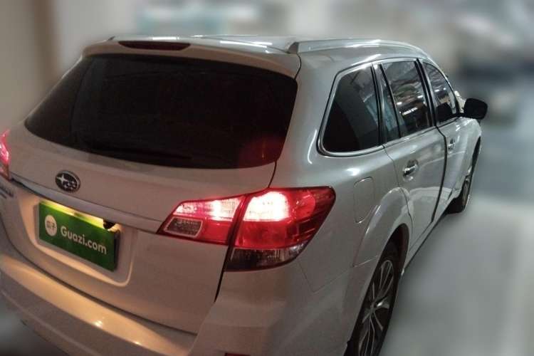 Used Subaru Outback 2014 2.5i Yashang Sport Edition Rear Right 45 Deg