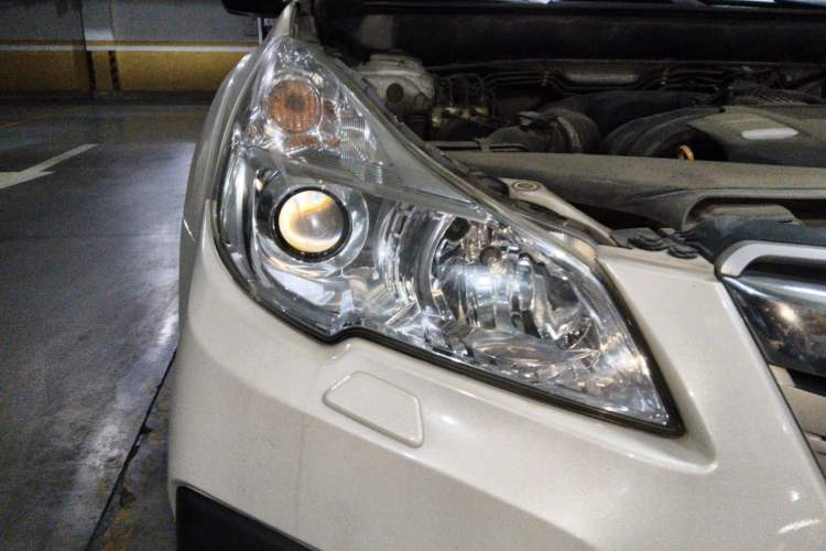 Used Subaru Outback 2014 2.5i Yashang Smart Edition Right Front Headlight