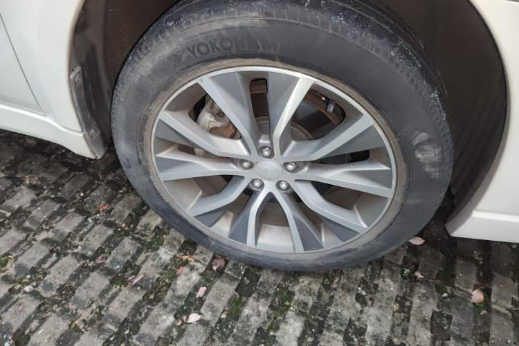 Used Subaru Outback 2014 2.5i Yashang Sport Edition Right Front Wheel Hub
