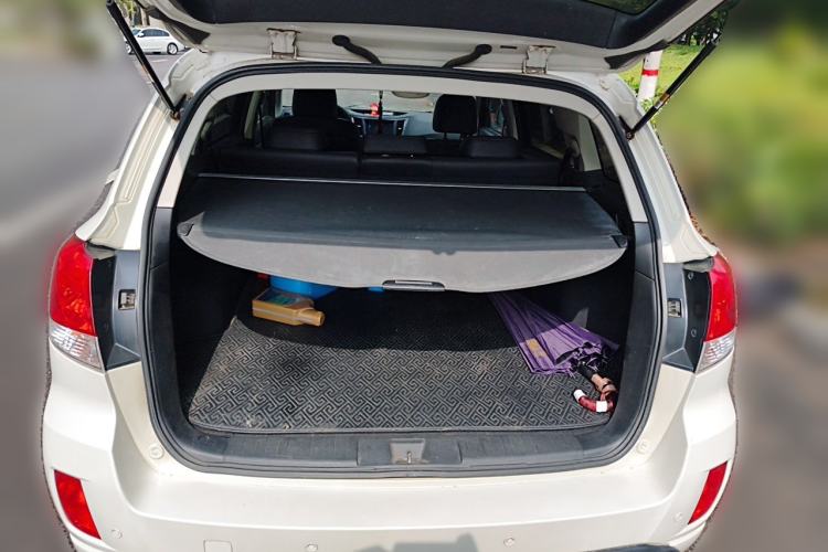 Used Subaru Outback 2014 2.5i Yashang Sport Edition Trunk
