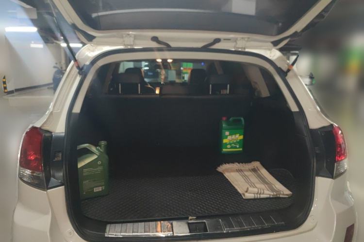 Used Subaru Outback 2014 2.5i Yashang Sport Edition Trunk