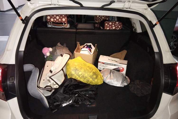 Used Subaru Outback 2014 2.5i Yashang Sport Edition Trunk