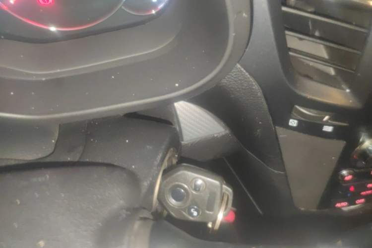 Used Subaru Outback 2014 2.5i Yashang Sport Edition Vehicle Key